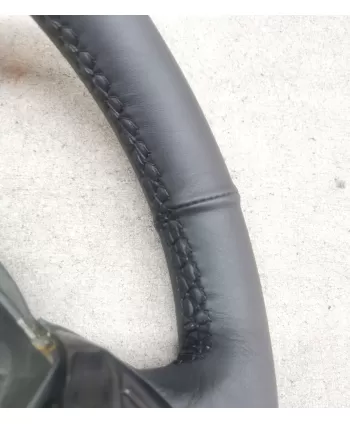 copy of Fiat Cube Haut für Leder-Lenkrad-Beschichtung und schwarzen Nähten