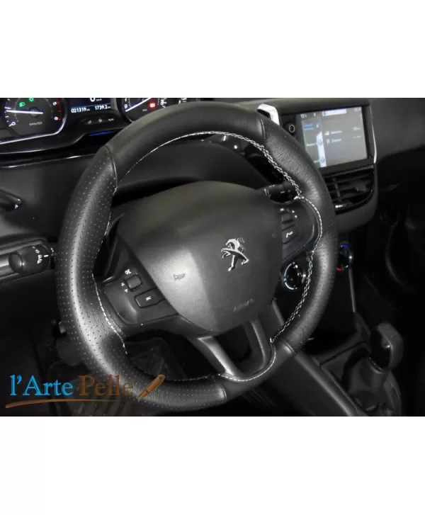 Coprivolante  Peugeot 208 vera pelle nera
