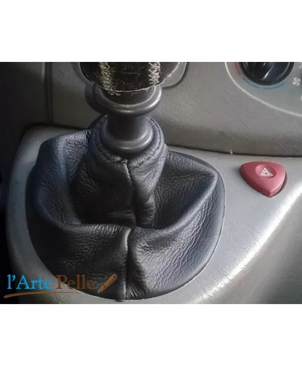 Changement de soufflet de levier de vitesses - Twingo - Renault