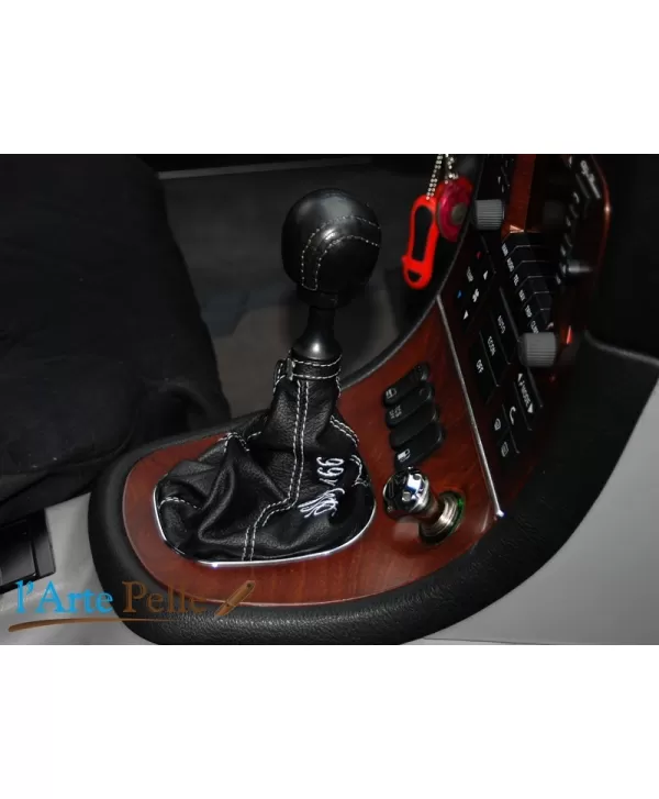 Hebel Cap Alfa Romeo 166 Echtleder schwarz + Stickerei