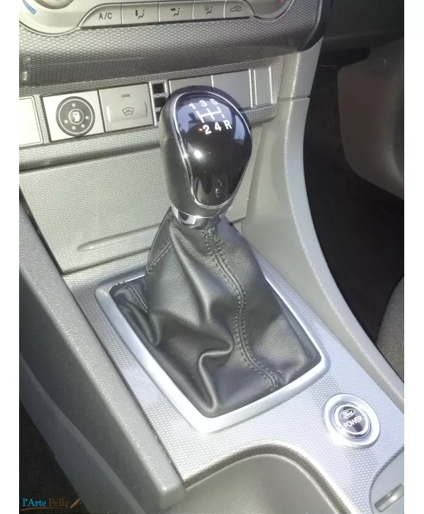 Ford Focus soufflet levier de vitesse noir et coutures noires